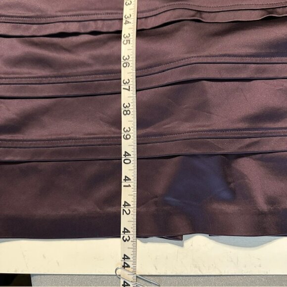 GUESS BY MARCIANO Purple Satin Bodycon V-Neck Sleeveless Midi Dress Size Large - Picture 4 of 10